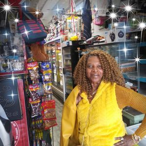 Meet your Posher, Annette